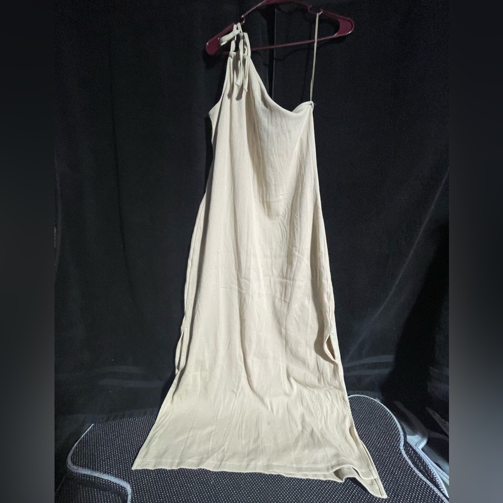 Old Navy Cream Maxi Dress